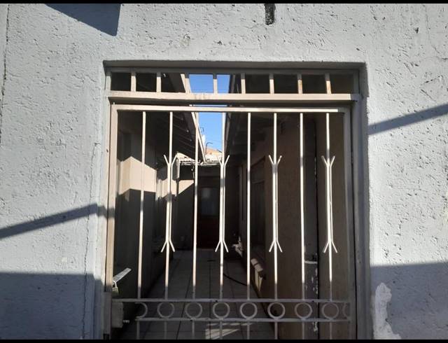 2 BEDROOM HOUSE FOR SALE IN NATURENA EXT 19